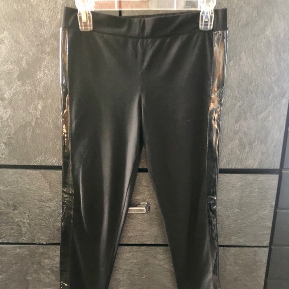 Black stretch pants w/patent leather - Picture 1 of 3